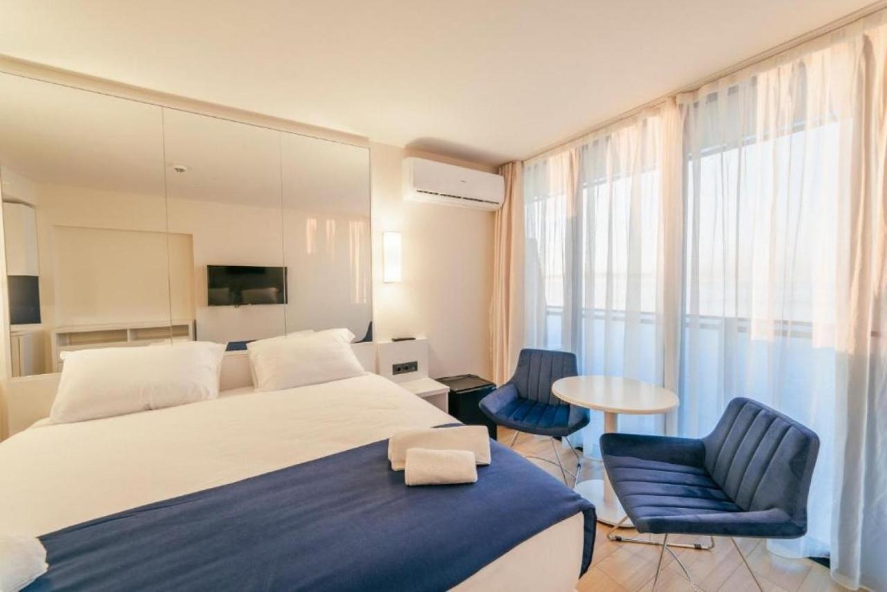 Orbi City Sea Side & Sea View Apartments Batumi Exterior foto